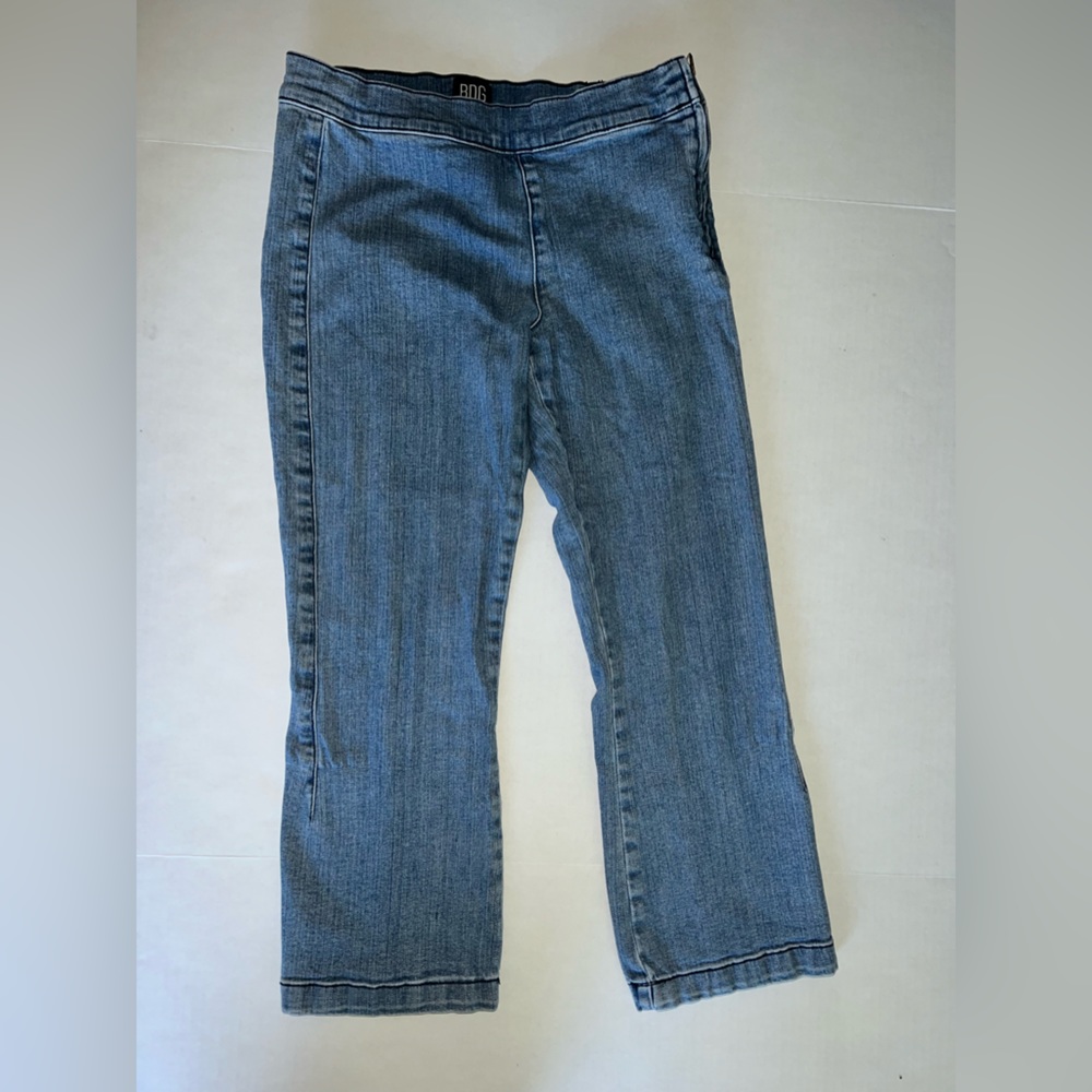 BDG | Urban Outfitters Side Zipper Cropped Flare Jeans Size 4